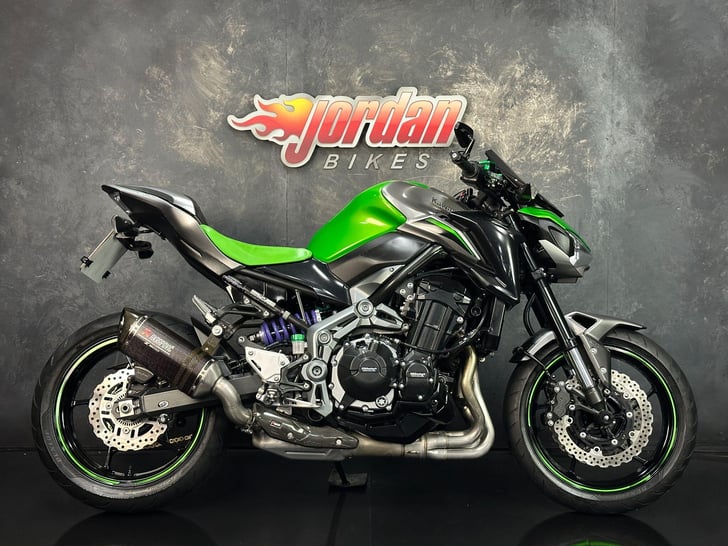 Kawasaki Z900 900 SUPERNAKED