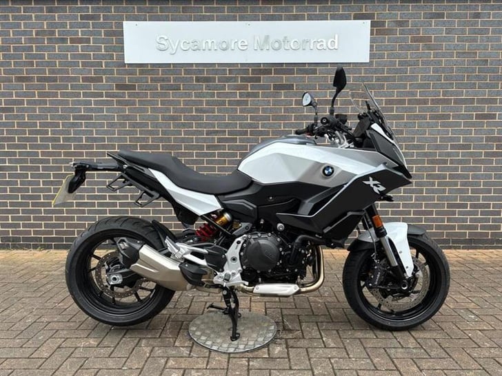 BMW F 900 XR
