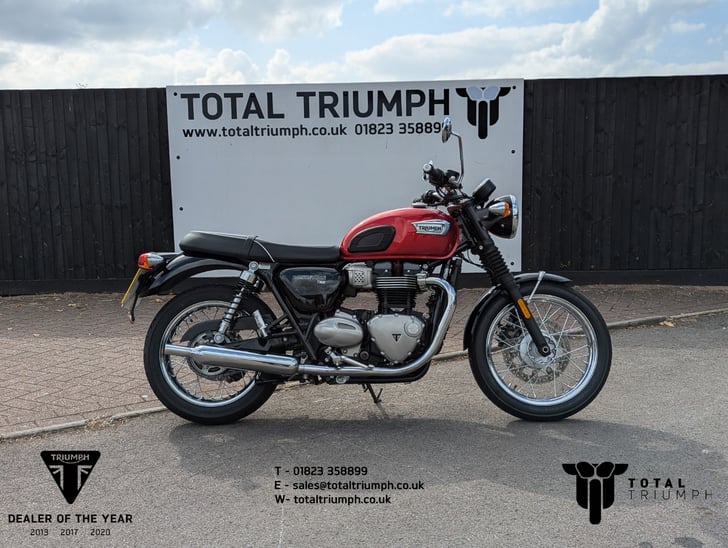 TRIUMPH BONNEVILLE T100