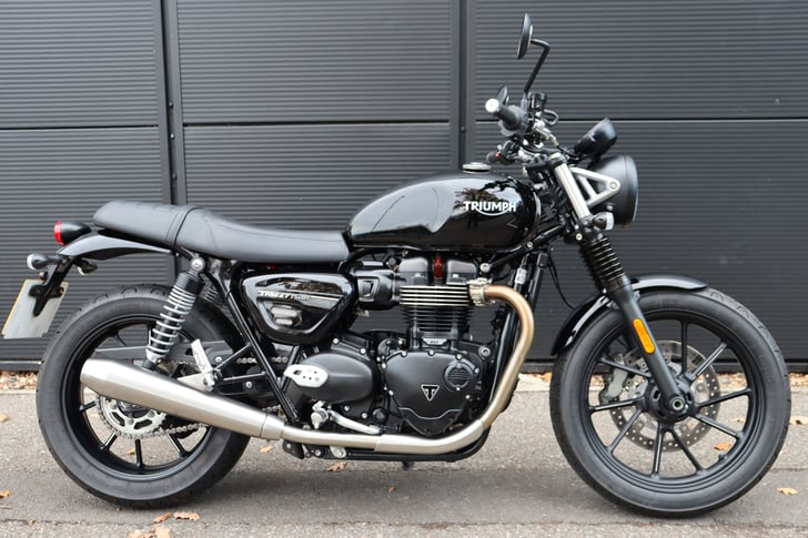 Triumph STREET TWIN
