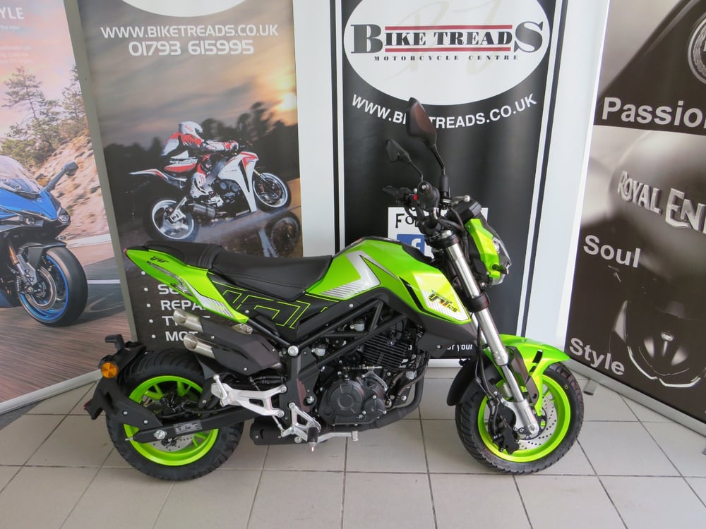 Benelli tnt 125 deals green