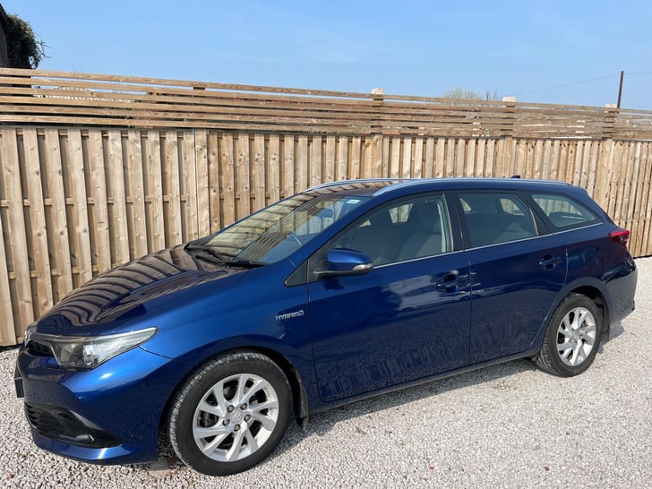 Toyota AURIS for sale in Chesterfield