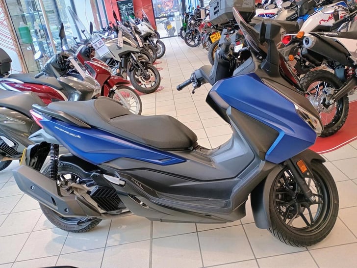 Honda FORZA 125