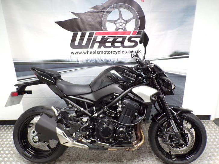 Kawasaki Z900