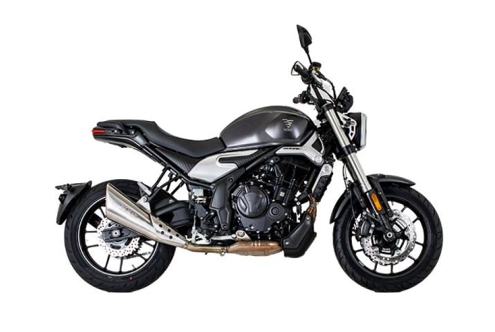 Voge 500AC