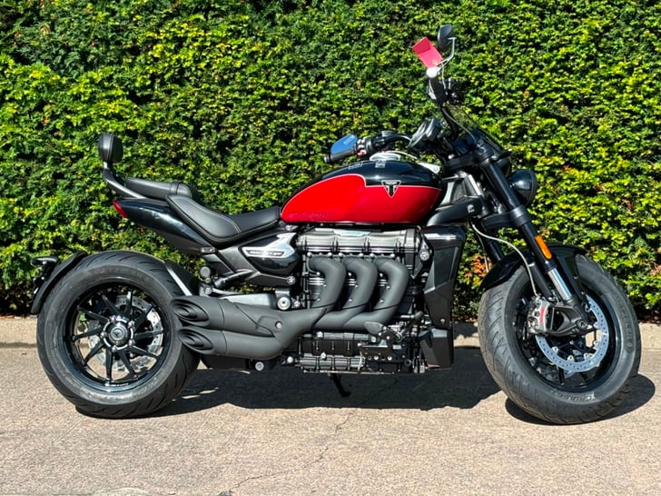 Triumph ROCKET 3 STORM GT