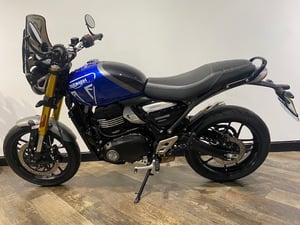 Used Triumph SPEED 400 SPEED 400 for sale in Newcastle | Image 3