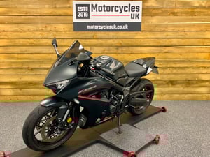Used Honda CBR CBR 650R for sale in Swindon | Image 2