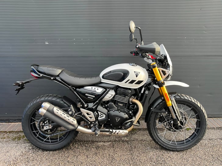 TRIUMPH SCRAMBLER 400 XC