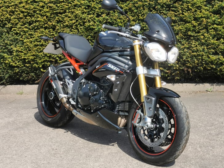 Triumph SPEED TRIPLE R