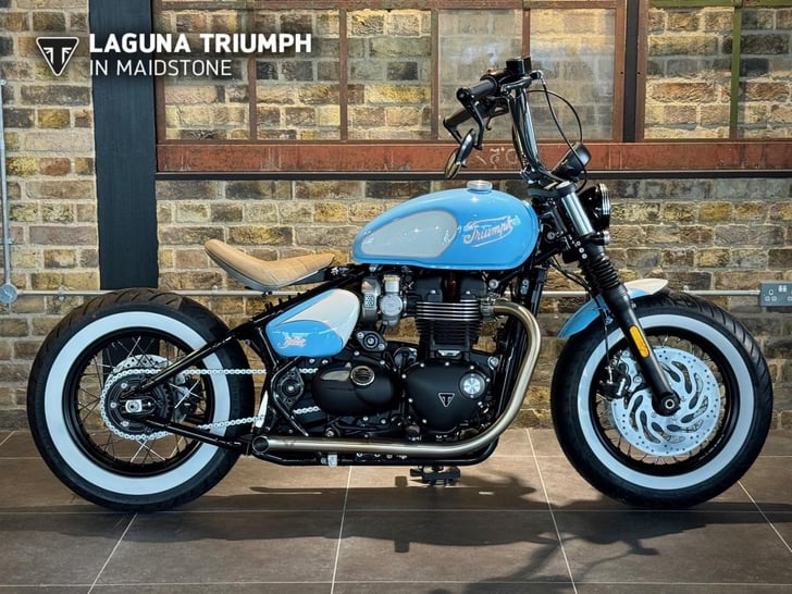 Triumph BONNEVILLE BOBBER CUSTOM 
