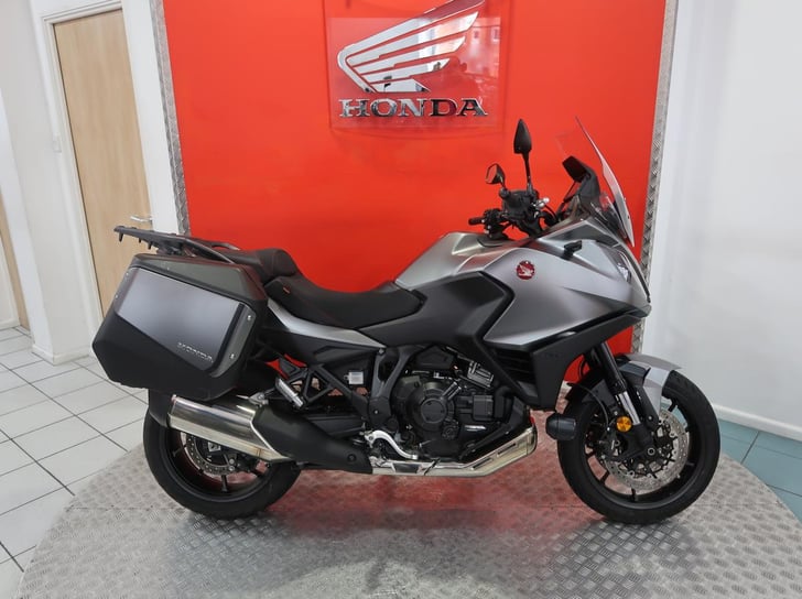 Honda NT1100 DCT