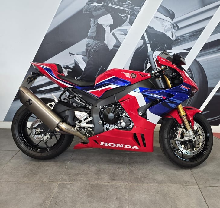 Honda CBR1000RR-R SP 