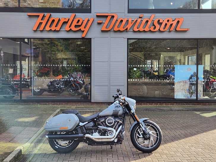 Harley-Davidson SOFTAIL FLSB SPORT GLIDE