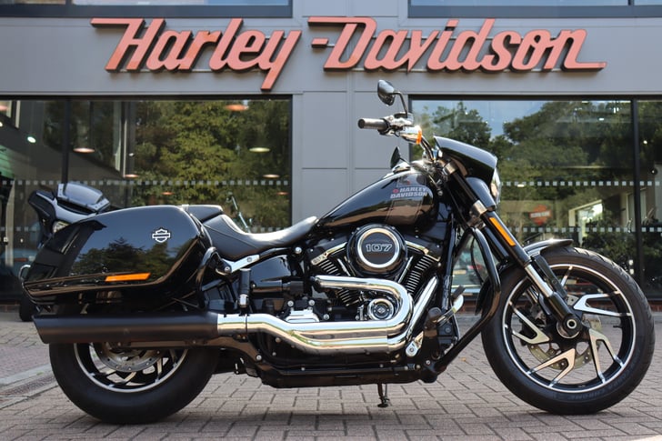 Harley-Davidson SOFTAIL FLSB SPORT GLIDE