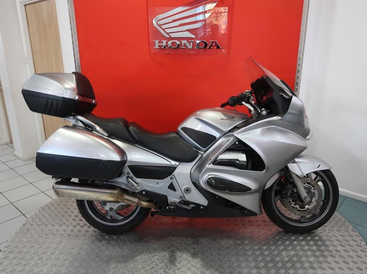 Honda ST1300 PAN EUROPEAN