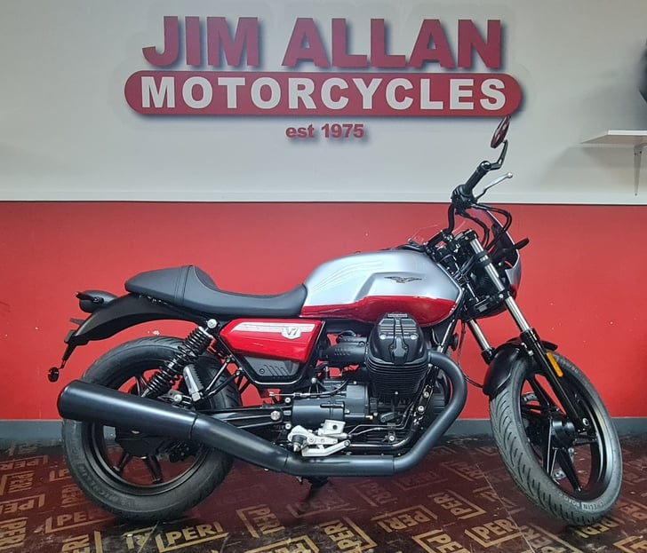 Moto Guzzi V7 Stone Corsa