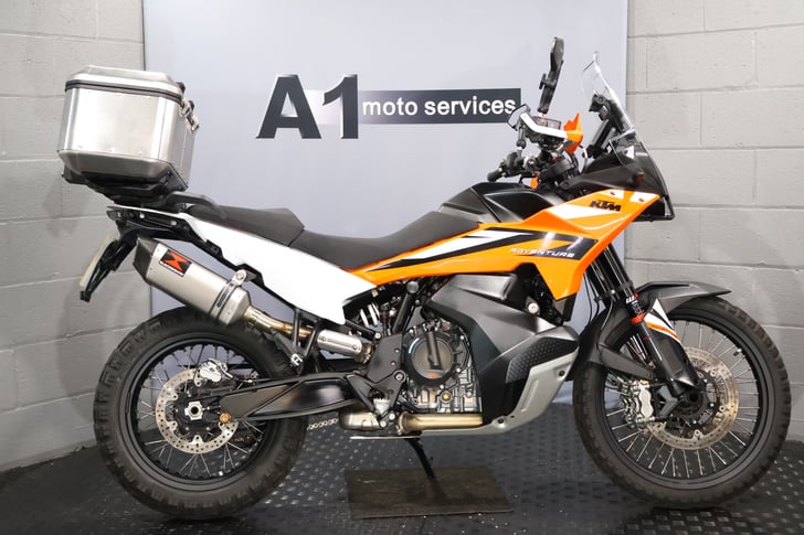 KTM 890 ADVENTURE