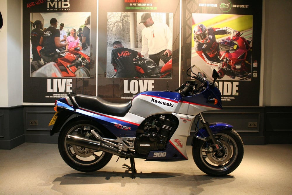 Used Kawasaki GPZ900 GPZ900 900 A5 (GPZ-R) for sale in Watford