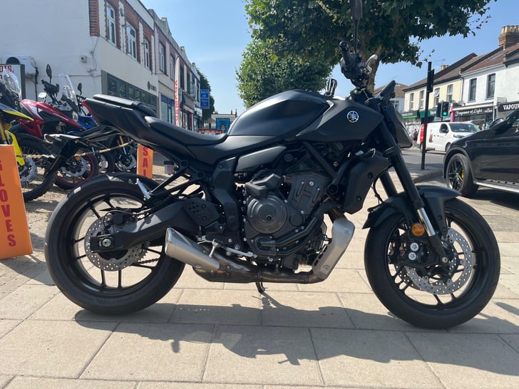 YAMAHA MT-07 700 HYPER-NAKED Y-AMT