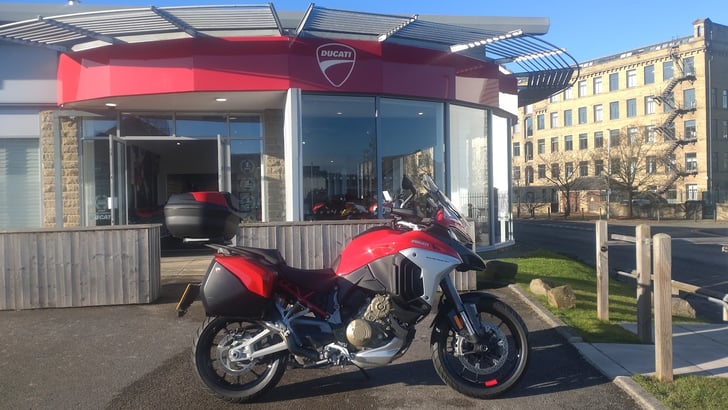 Ducati MULTISTRADA V4 S FULL