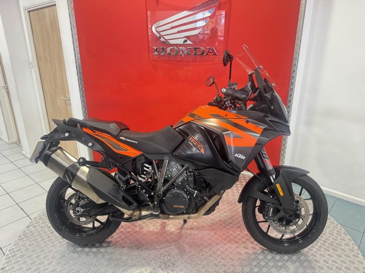 KTM 1290 SUPER ADVENTURE 
