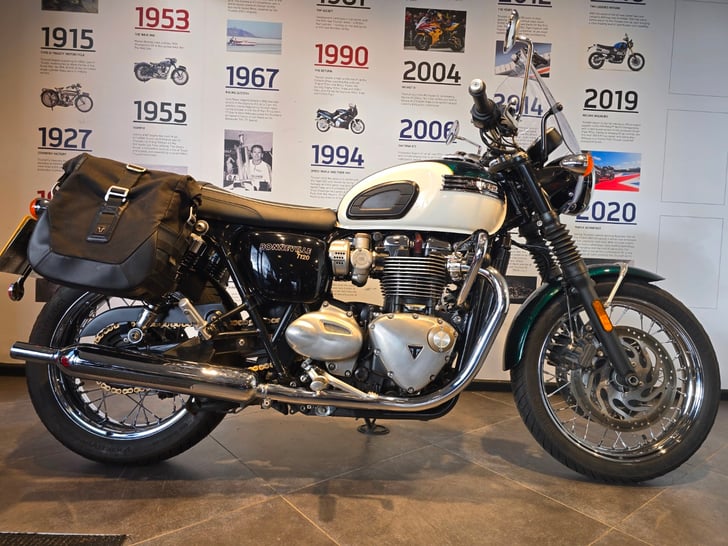 Triumph BONNEVILLE T120