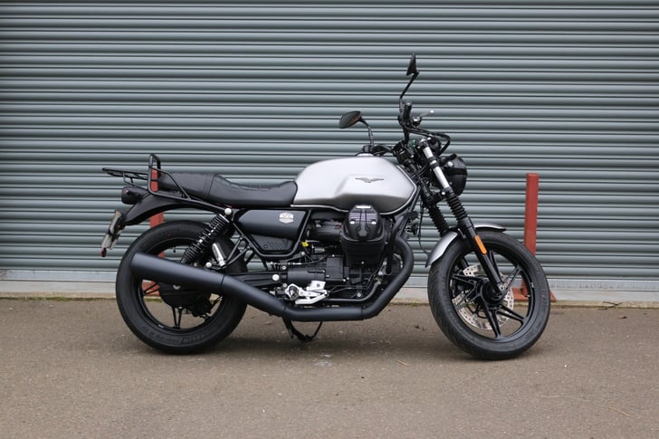 Moto Guzzi V7 STONE