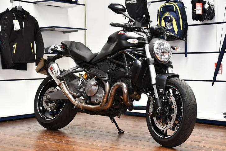 Ducati MONSTER 821