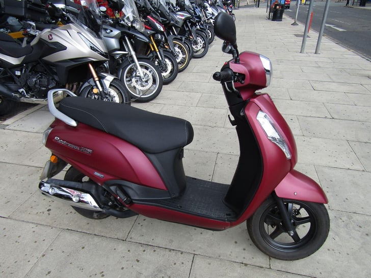 Suzuki ADDRESS 125 CVT