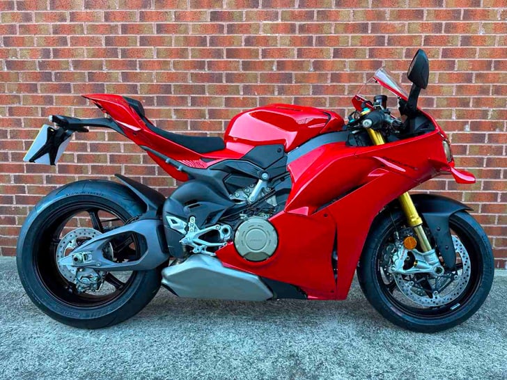 Ducati PANIGALE V4 S
