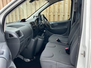 Used Citroen DISPATCH DISPATCH 1.6 1000 HDI ENTERPRISE FWD L1 H1 5DR for sale in Chesterfield | Image 2