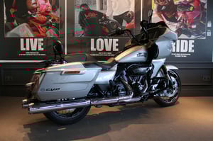 Used Harley-Davidson CVO CVO 1977 FLTR ROAD GLIDE for sale in Watford | Image 2