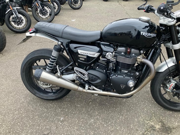 Triumph SPEED TWIN 1200