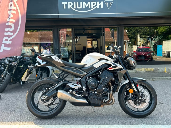 Triumph STREET TRIPLE 765 R