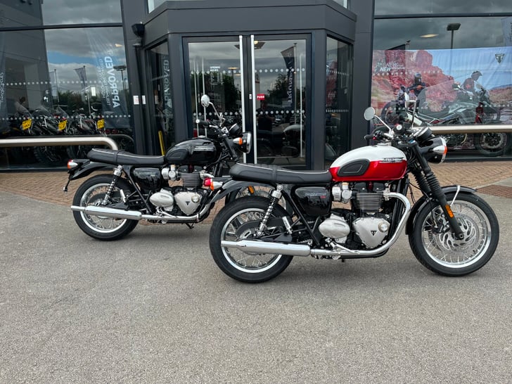 TRIUMPH BONNEVILLE T120