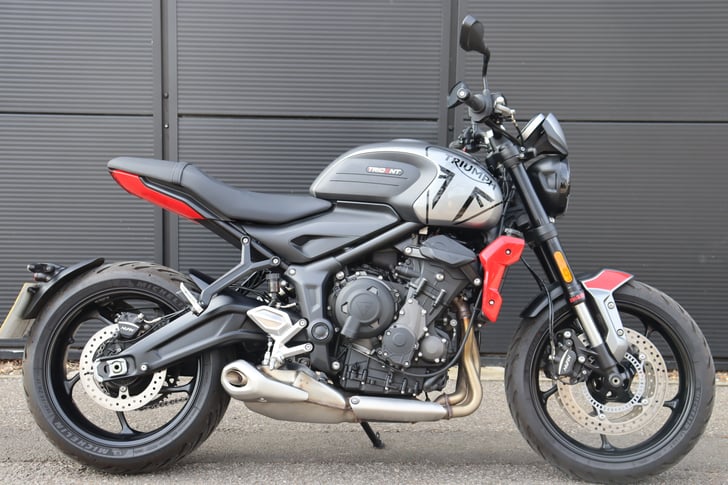 Triumph TRIDENT 660