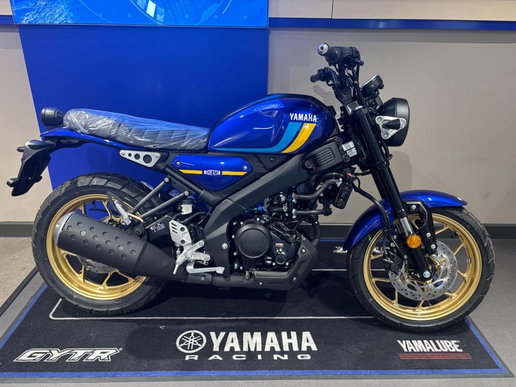 YAMAHA XSR125 125