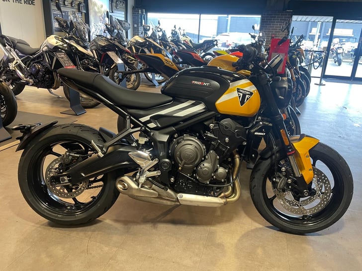 Triumph TRIDENT 660