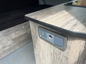 Used Volkswagen TRANSPORTER TRANSPORTER 2.0 TDI T28 L1 H1 4DR for sale in Chesterfield | Image 2