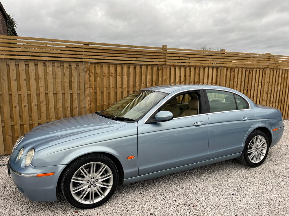 Used Jaguar S-TYPE S-TYPE 2.7D V6 SE 4DR for sale in Chesterfield