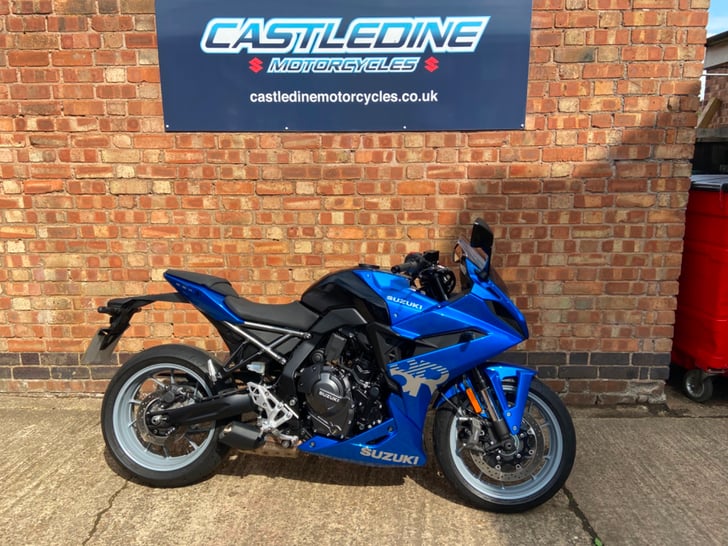 Suzuki GSX-8R