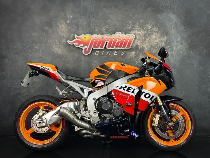 HONDA CBR1000RR FIREBLADE 1000 ROAD SPORT