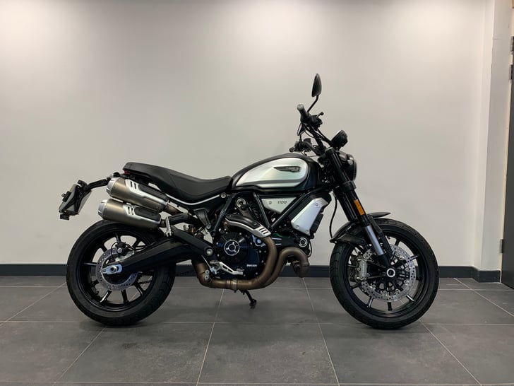 Ducati SCRAMBLER 1100 DARK PRO
