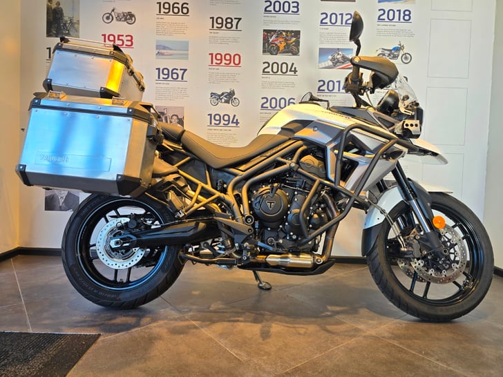 Triumph TIGER 800 XRT