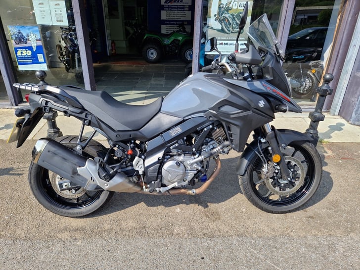 Suzuki V-STROM 650