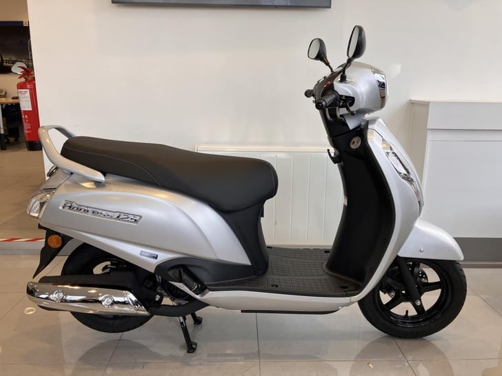 Suzuki UZ125 