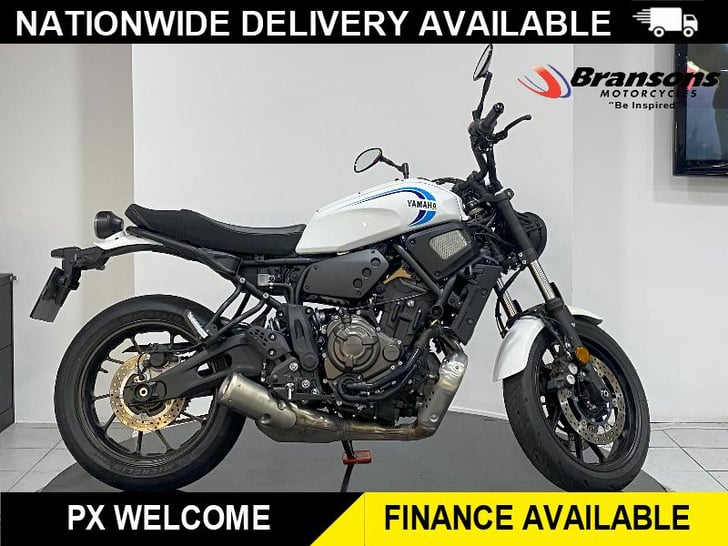 YAMAHA XSR700