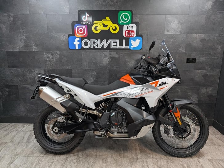 KTM 790 ADVENTURE 2024 