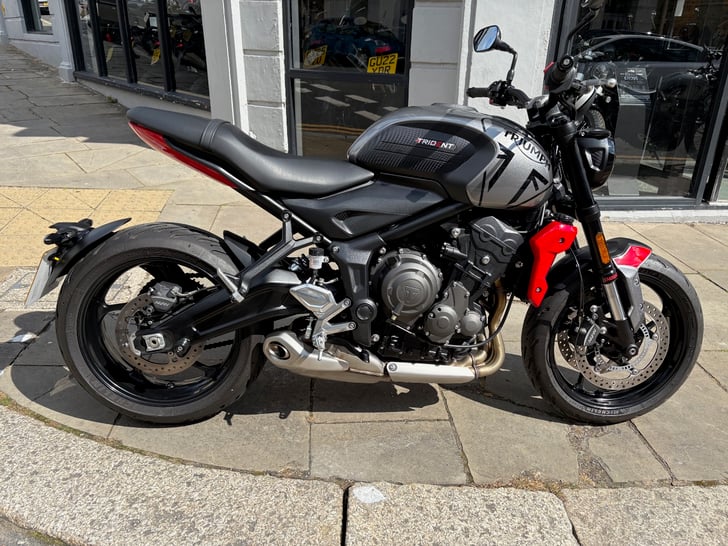 Triumph TRIDENT 660